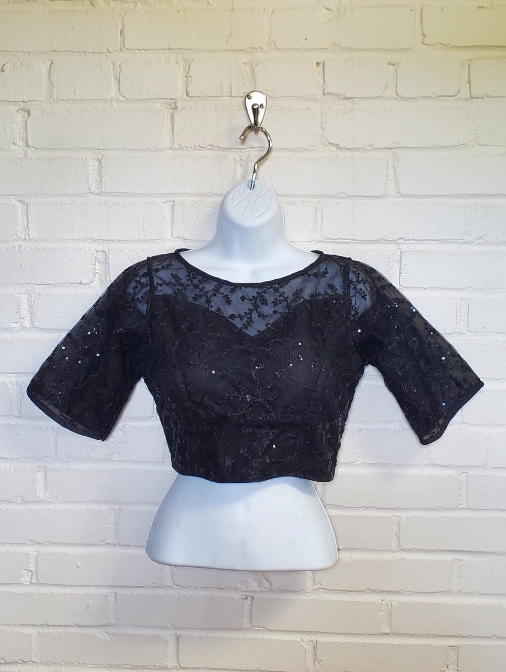 Black Sequin Lace Crop Top/Cholis